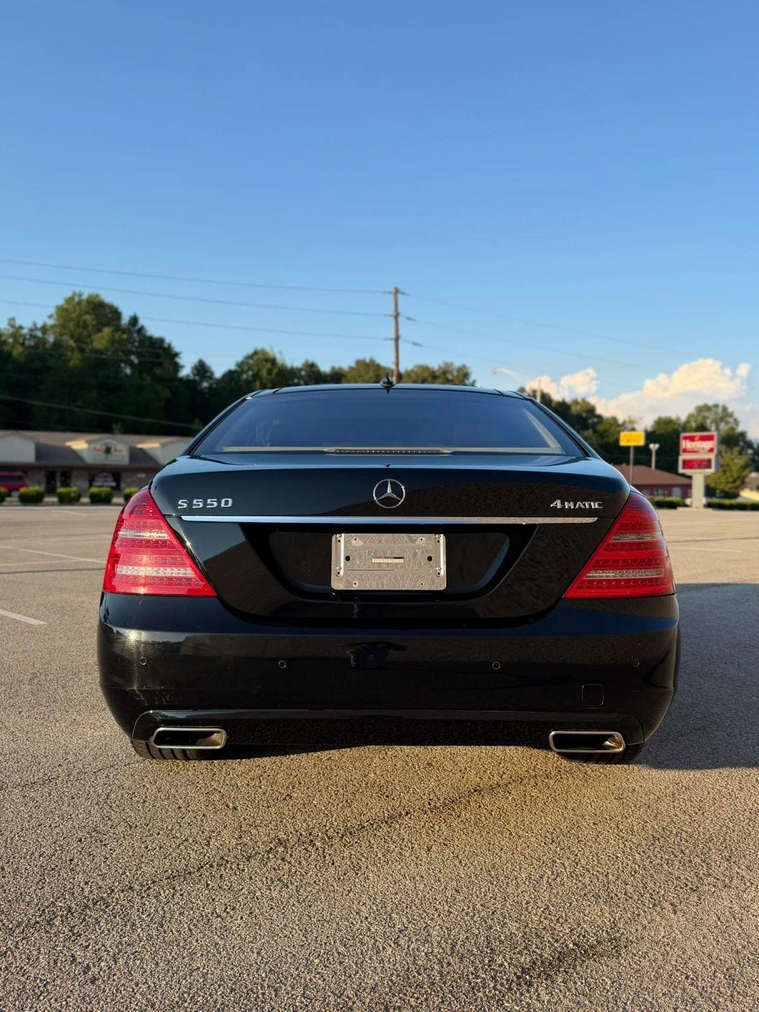 Mercedes-Benz S-Class 4dr Sdn S 550 4MATIC 2013