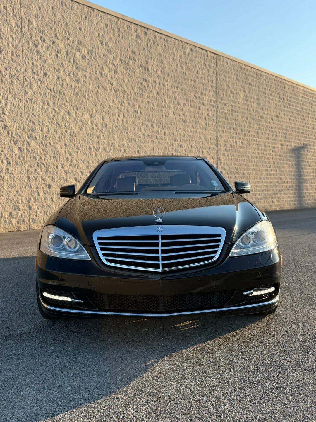Mercedes-Benz S-Class 4dr Sdn S 550 4MATIC 2013