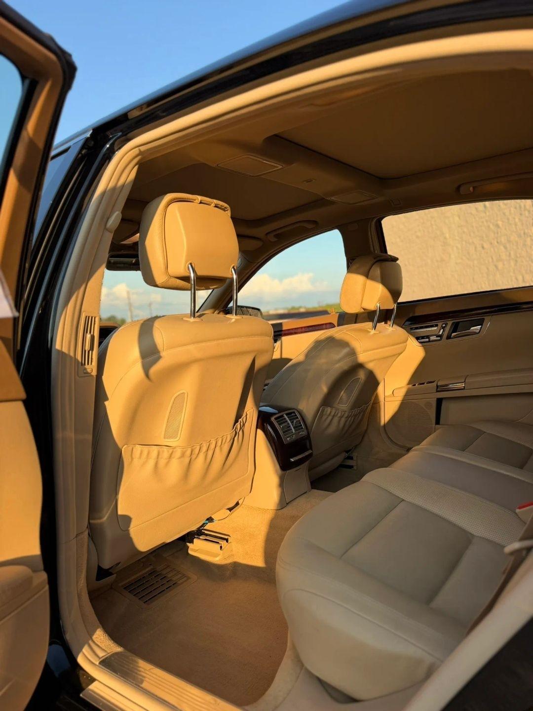 Mercedes-Benz S-Class 4dr Sdn S 550 4MATIC 2013