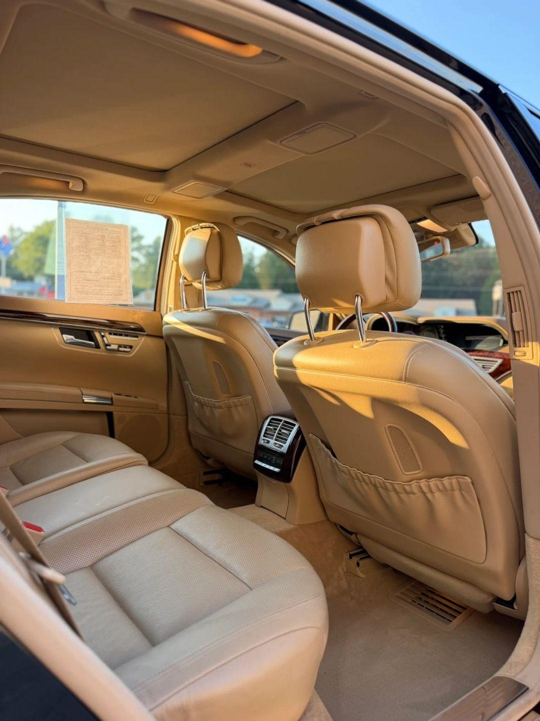 Mercedes-Benz S-Class 4dr Sdn S 550 4MATIC 2013
