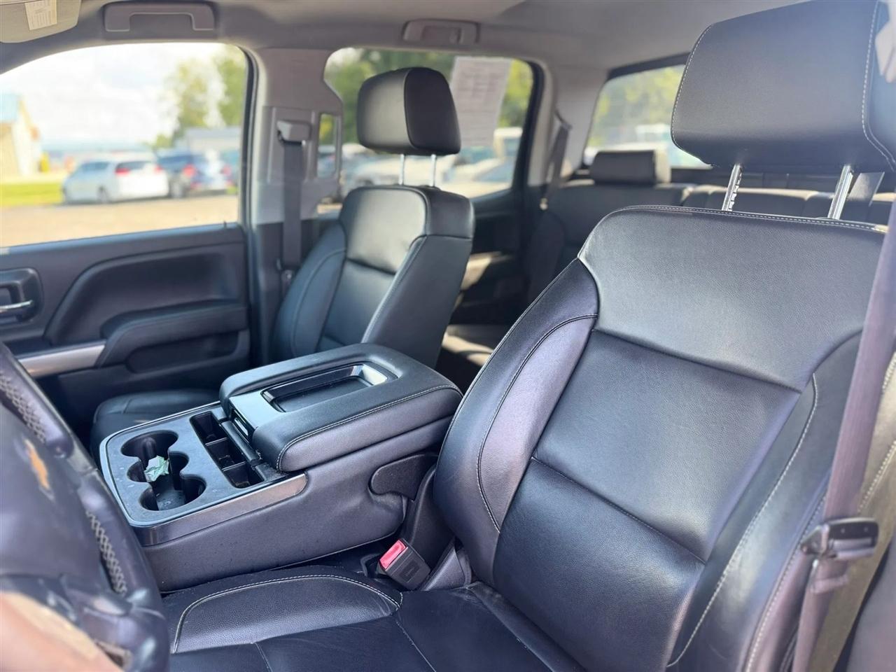 Chevrolet Silverado 1500 4WD Crew Cab 143.5" LT w/1LT 2018