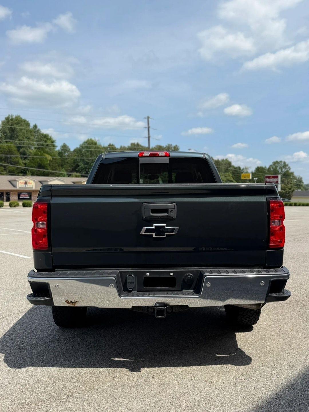 Chevrolet Silverado 1500 4WD Crew Cab 143.5" LT w/1LT 2018
