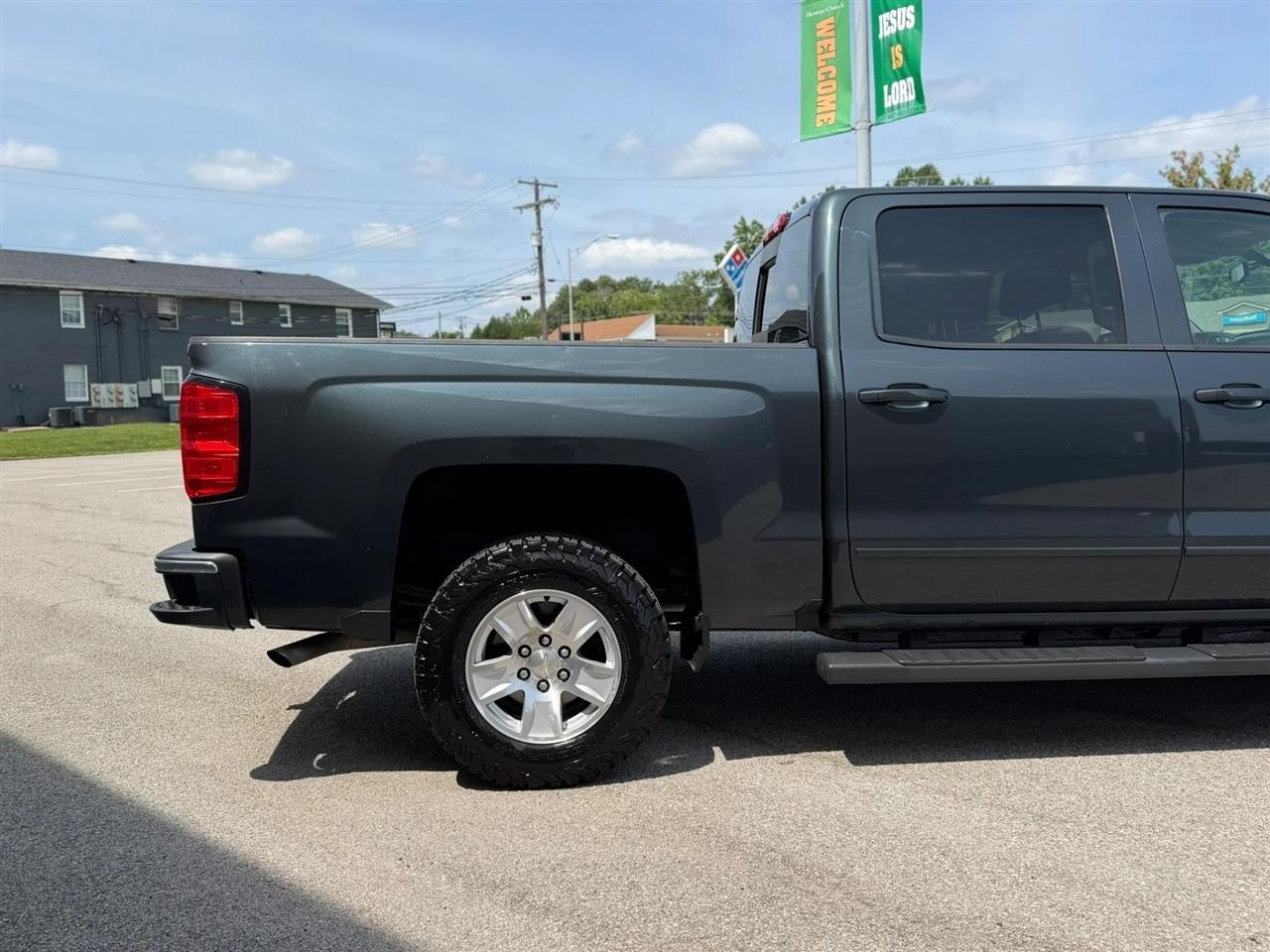 Chevrolet Silverado 1500 4WD Crew Cab 143.5" LT w/1LT 2018