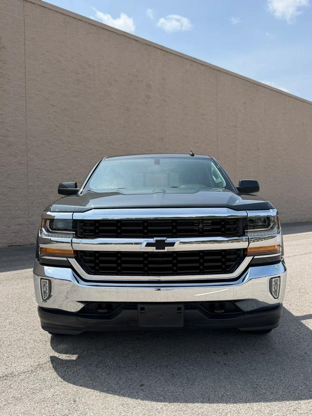 Chevrolet Silverado 1500 4WD Crew Cab 143.5" LT w/1LT 2018