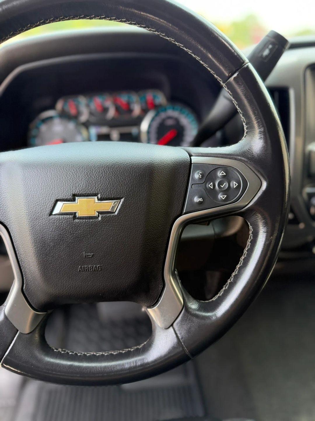 Chevrolet Silverado 1500 4WD Crew Cab 143.5" LT w/1LT 2018