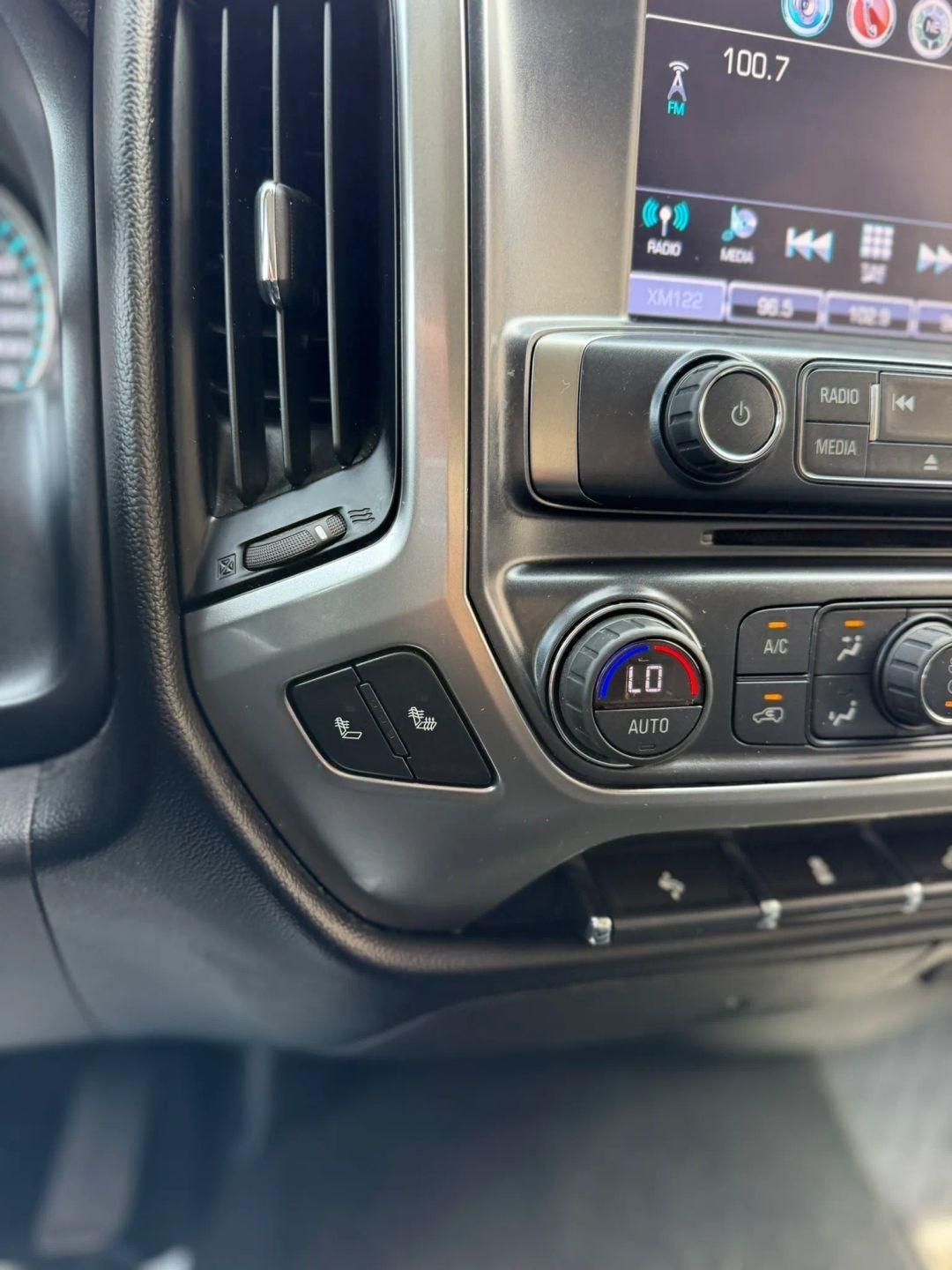 Chevrolet Silverado 1500 4WD Crew Cab 143.5" LT w/1LT 2018