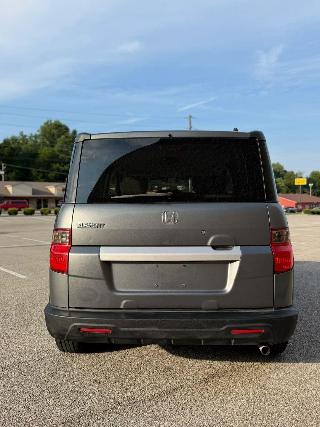 Honda Element 2WD 5dr Auto LX 2009