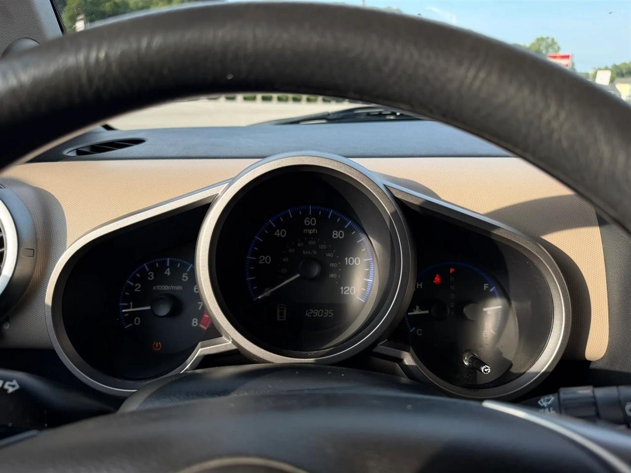Honda Element 2WD 5dr Auto LX 2009