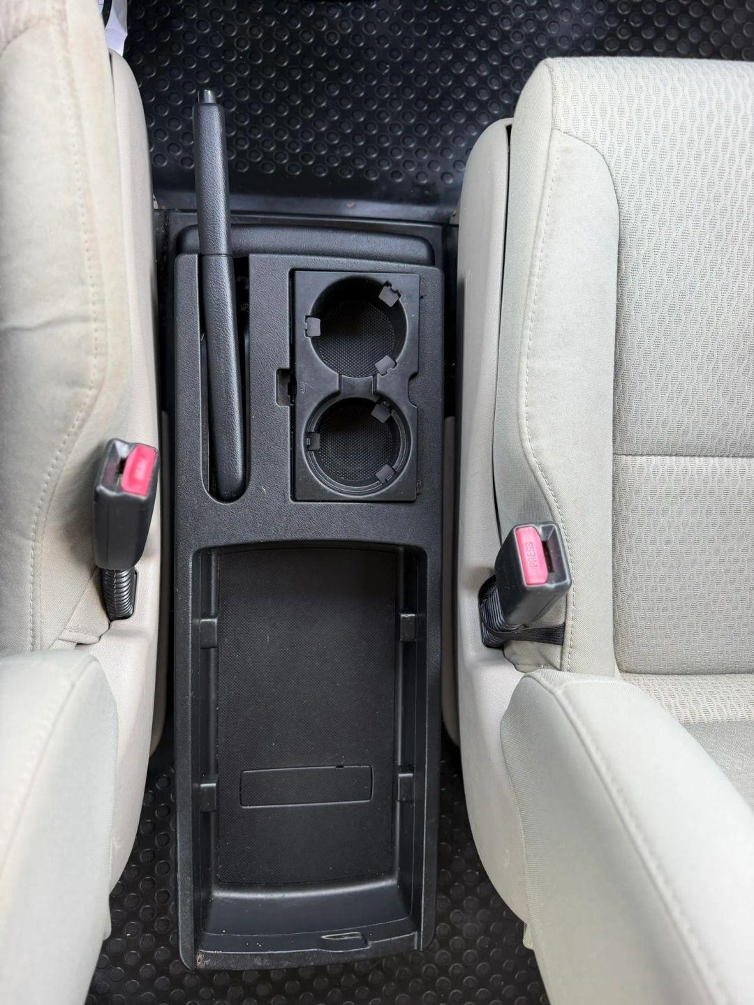 Honda Element 2WD 5dr Auto LX 2009