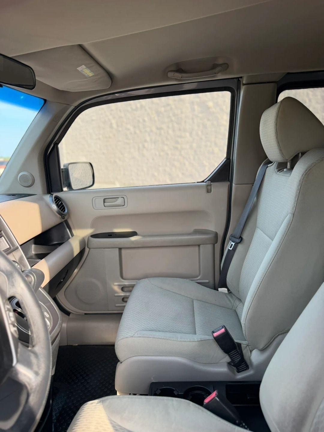 Honda Element 2WD 5dr Auto LX 2009