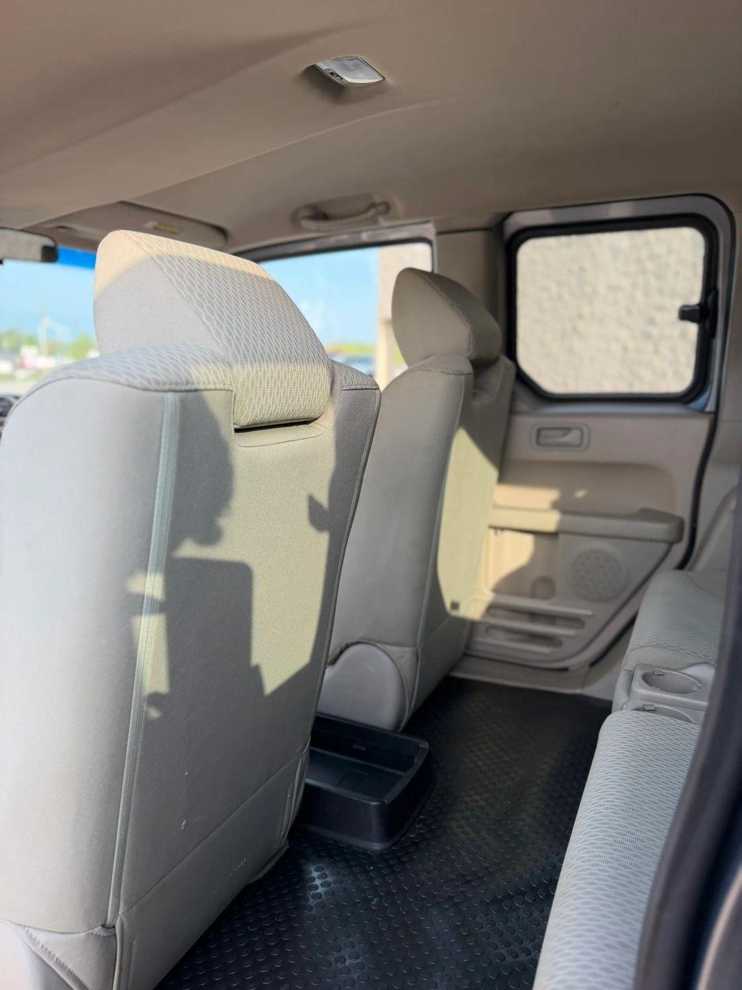 Honda Element 2WD 5dr Auto LX 2009