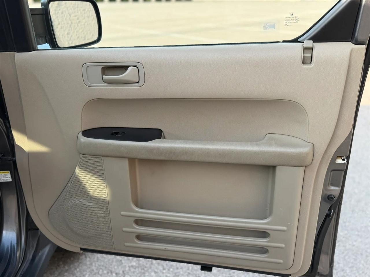 Honda Element 2WD 5dr Auto LX 2009