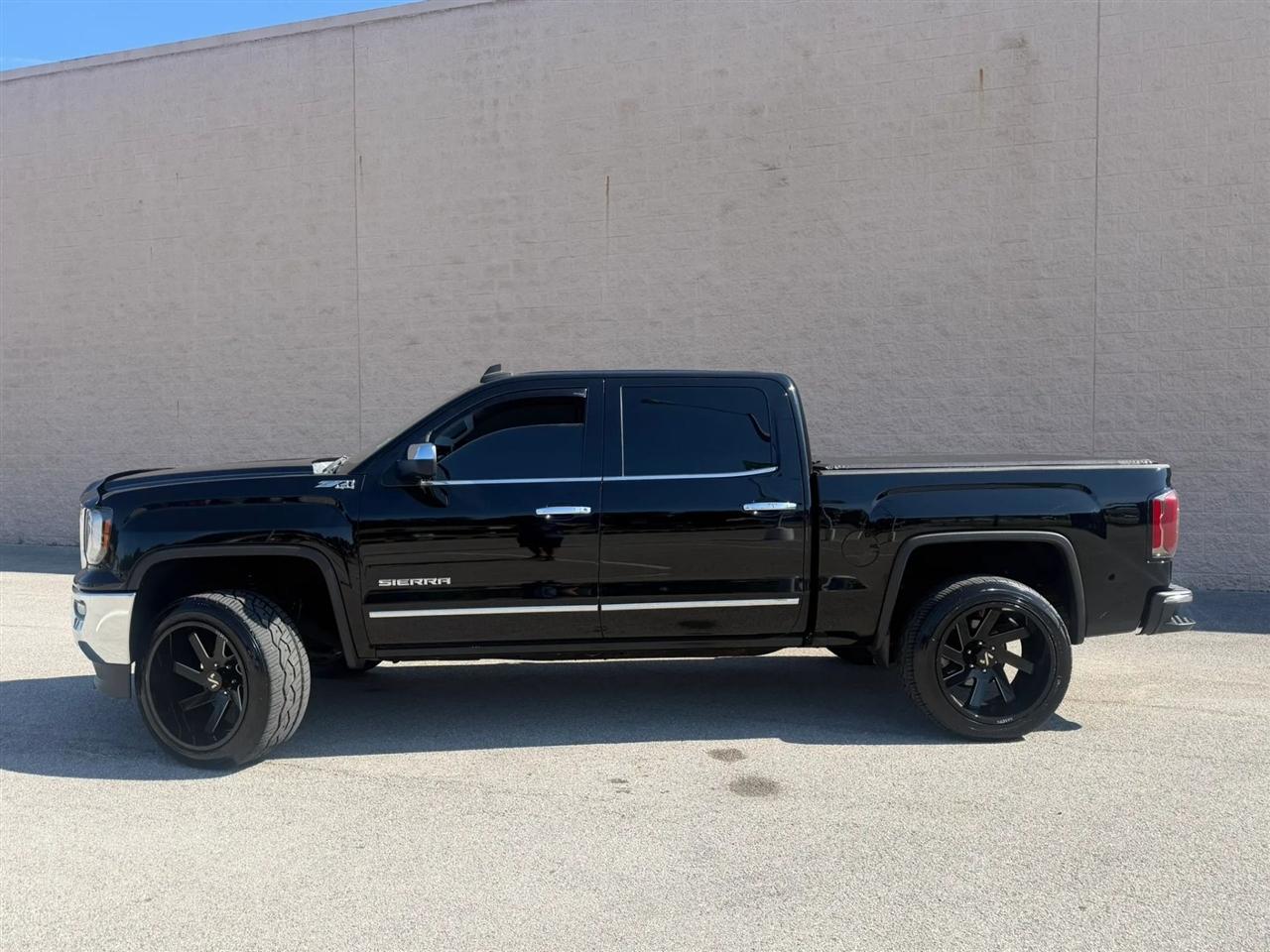 GMC Sierra 1500 4WD Crew Cab 143.5" SLT 2018