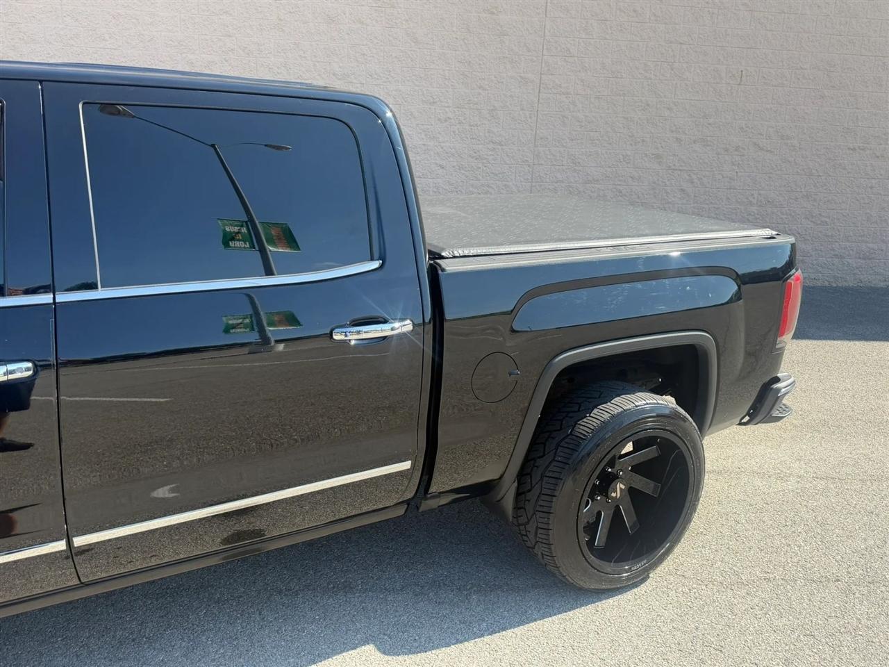 GMC Sierra 1500 4WD Crew Cab 143.5" SLT 2018
