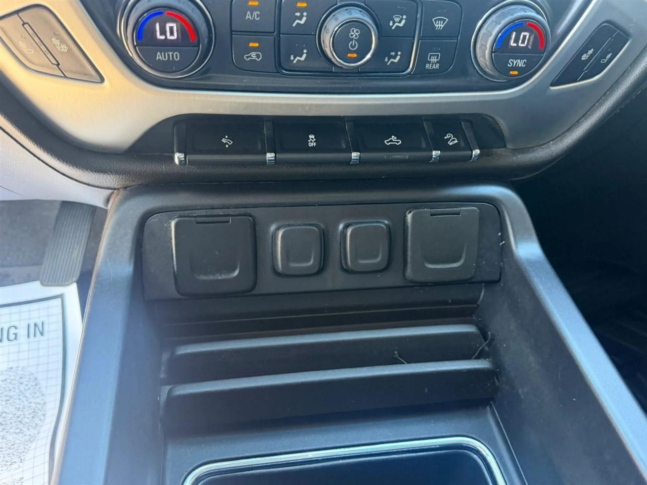 GMC Sierra 1500 4WD Crew Cab 143.5" SLT 2018