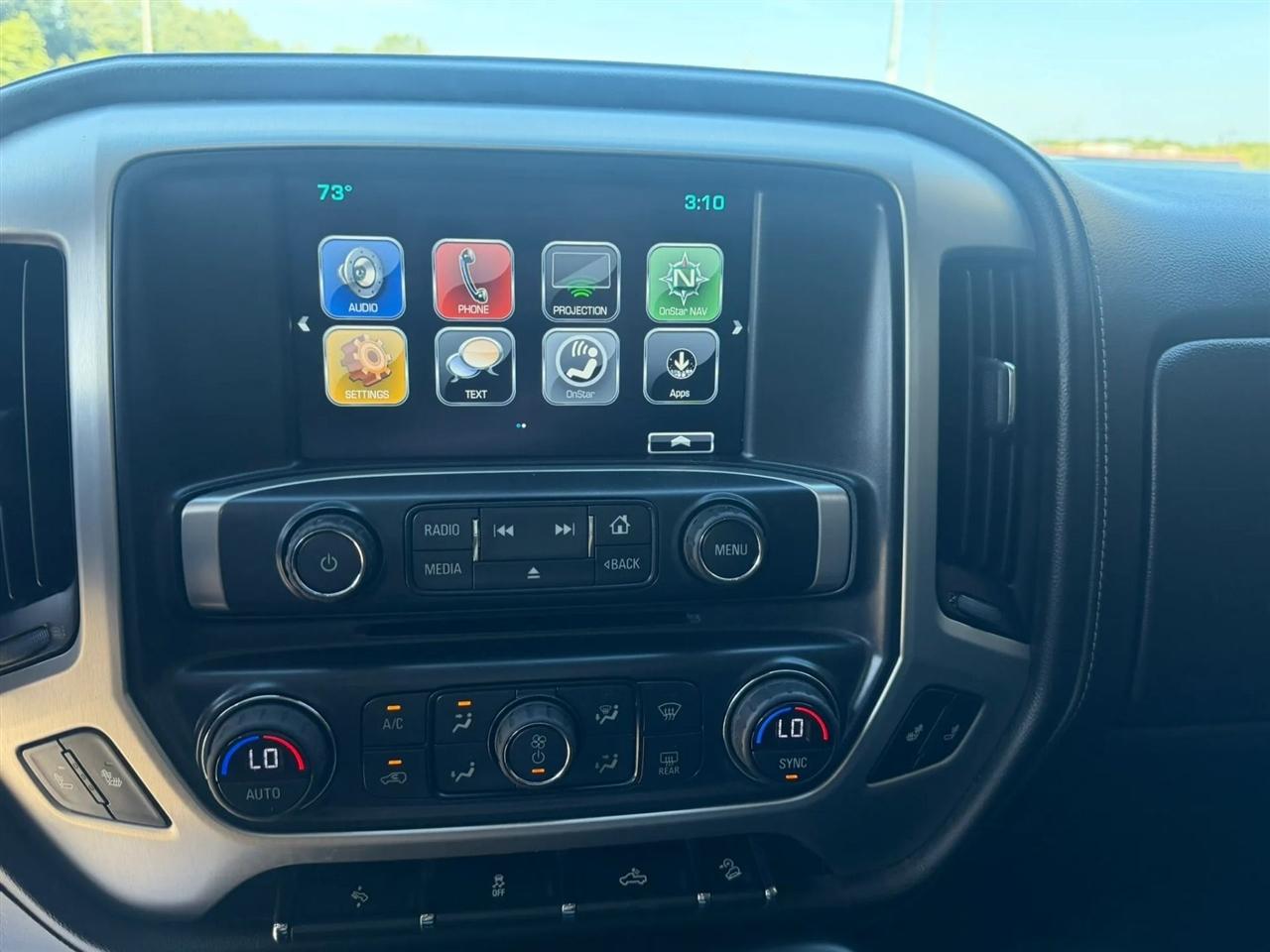 GMC Sierra 1500 4WD Crew Cab 143.5" SLT 2018
