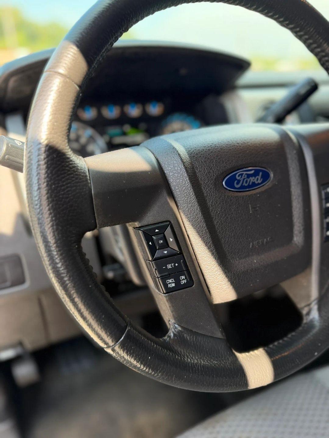 Ford F-150 4WD SuperCrew 145" King Ranch 2013