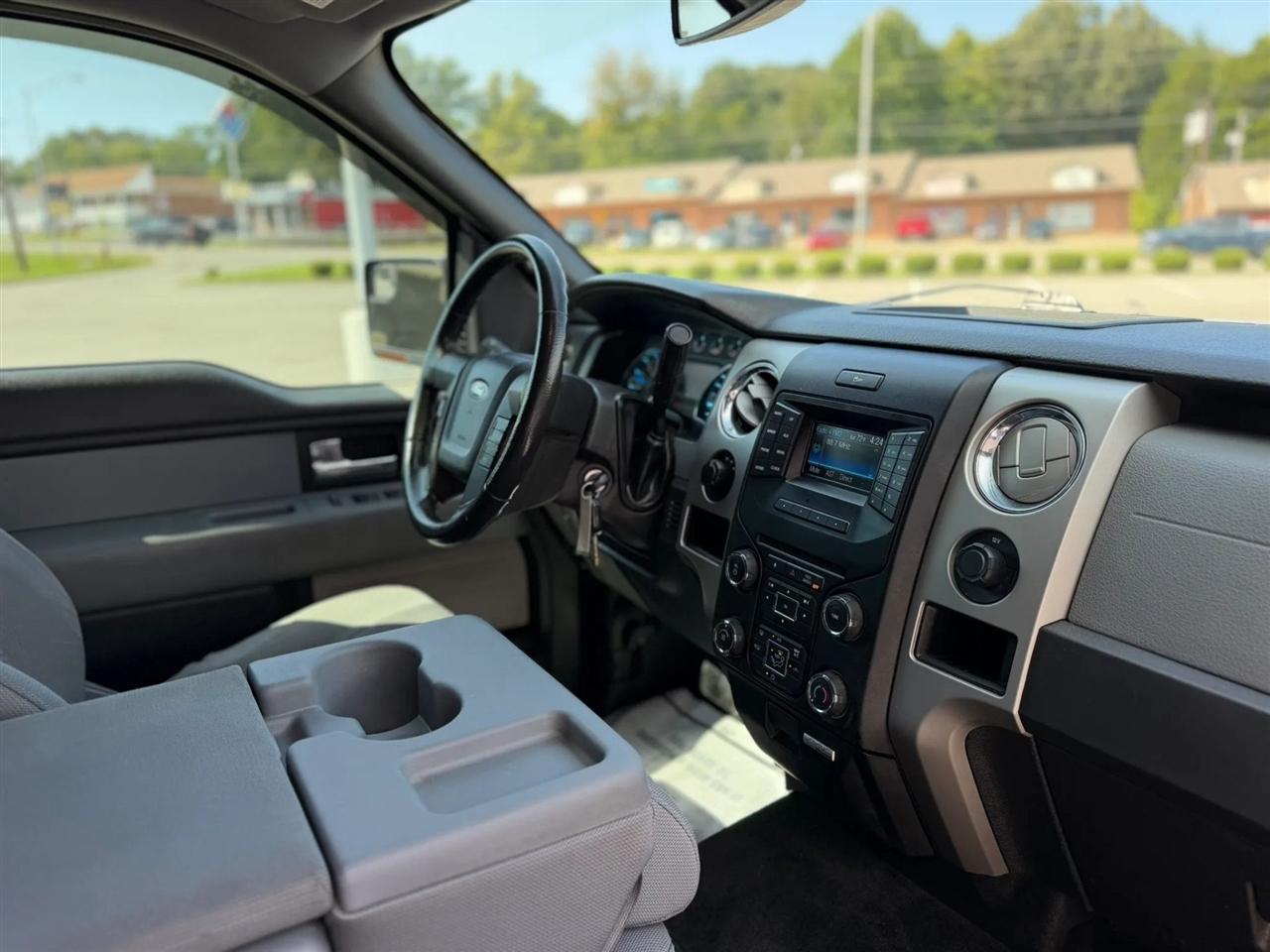 Ford F-150 4WD SuperCrew 145" King Ranch 2013