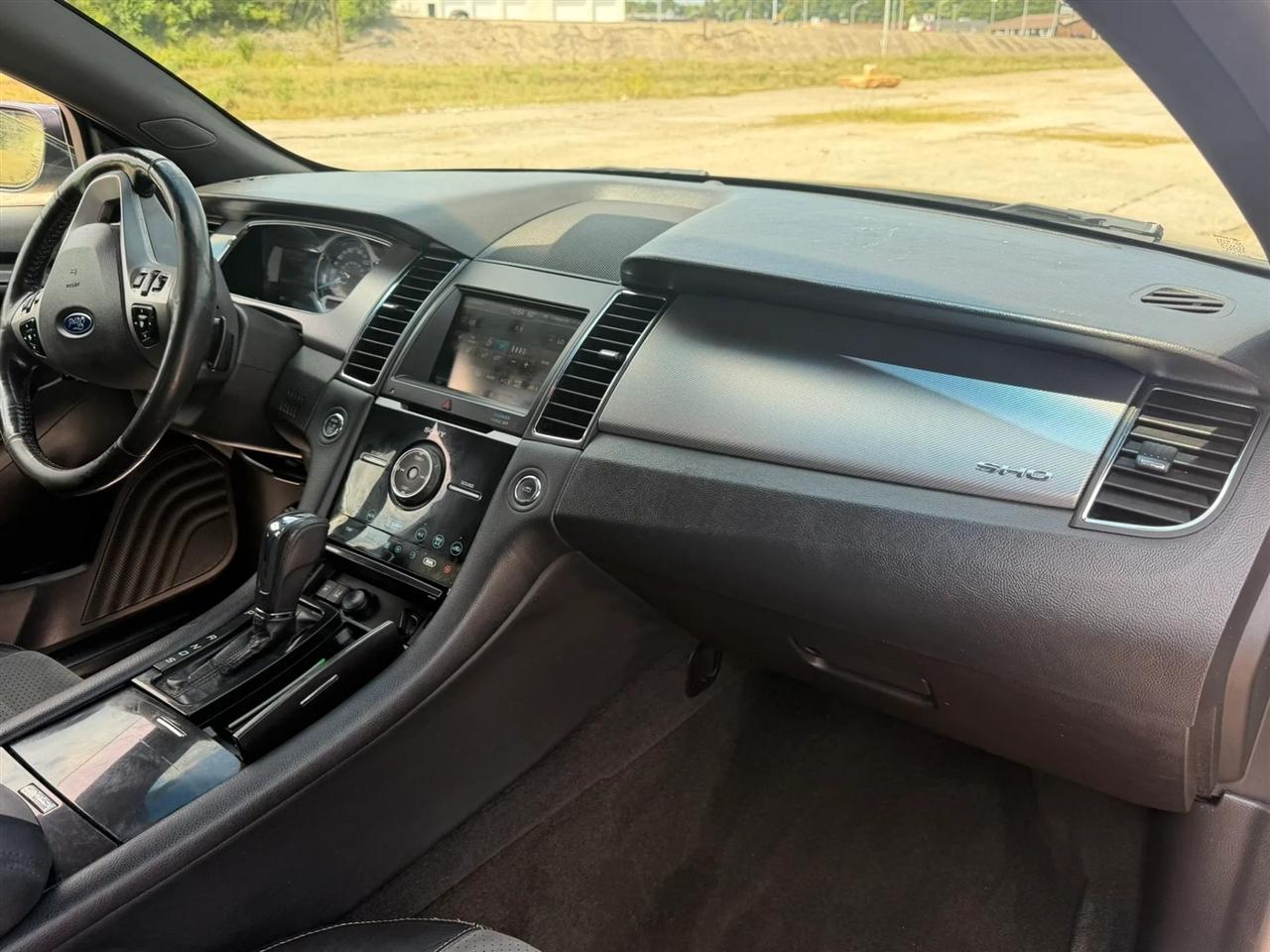 Ford Taurus 4dr Sdn SHO AWD 2014