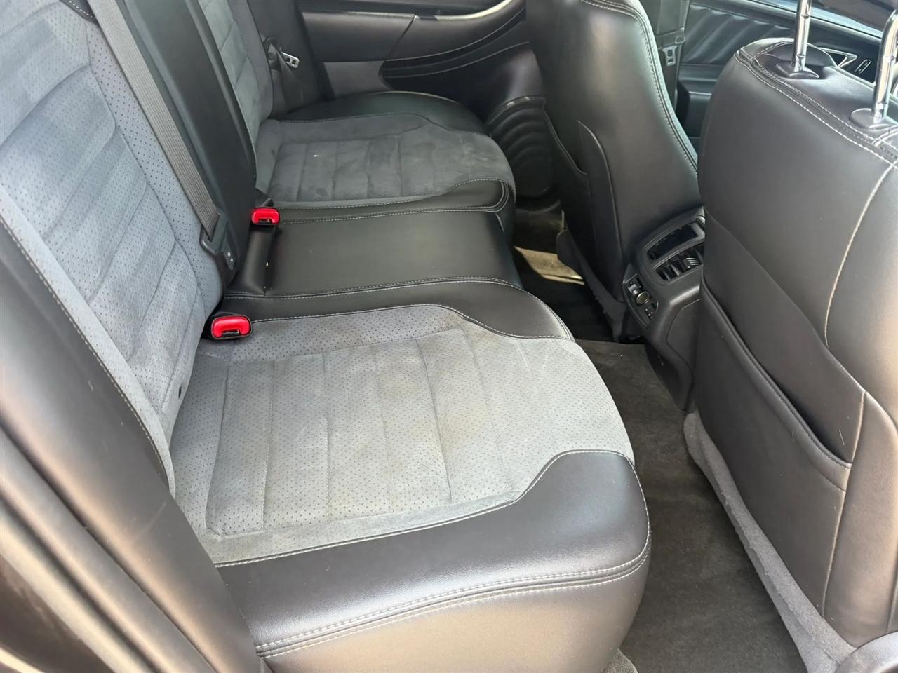 Ford Taurus 4dr Sdn SHO AWD 2014