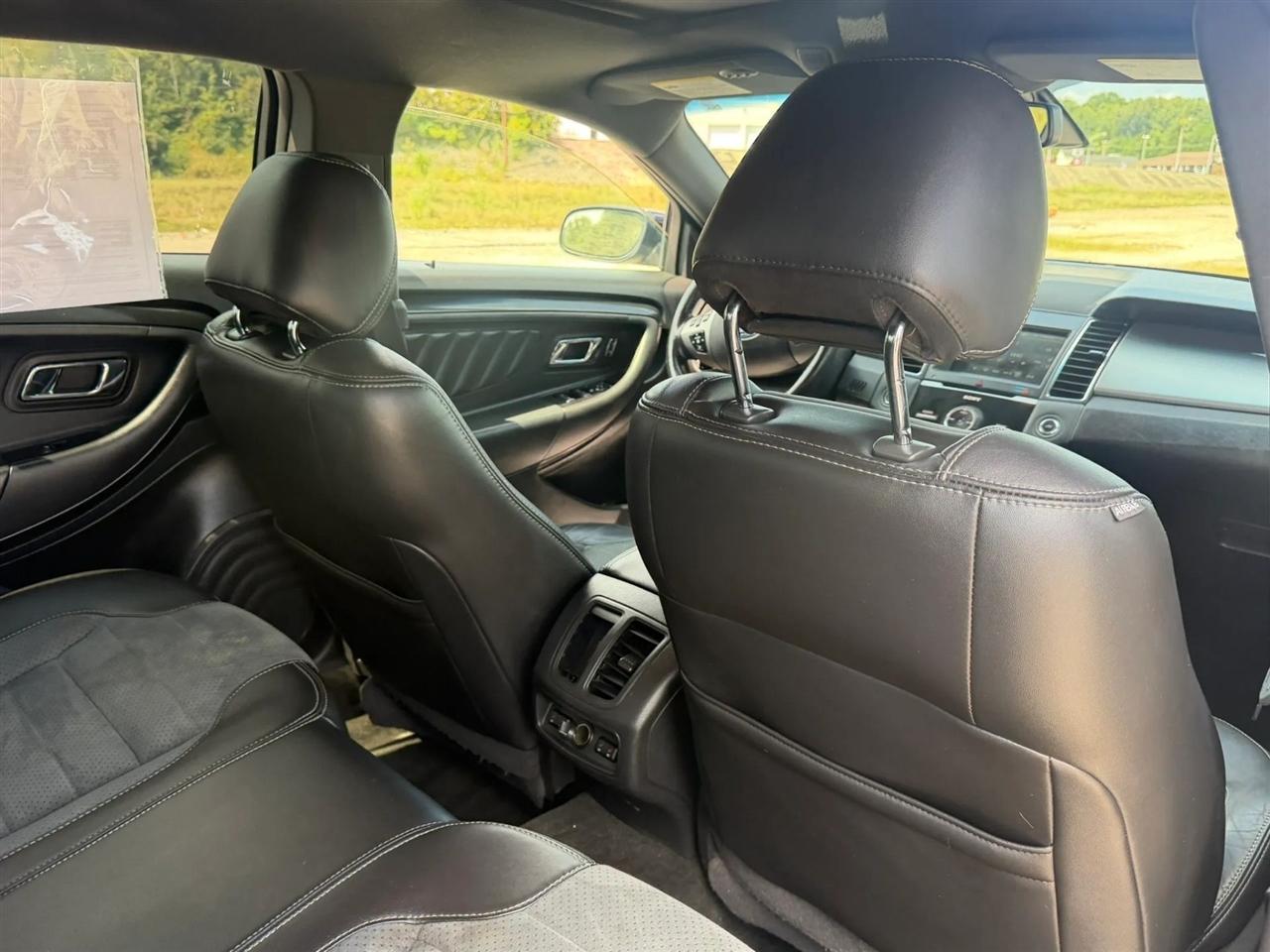 Ford Taurus 4dr Sdn SHO AWD 2014