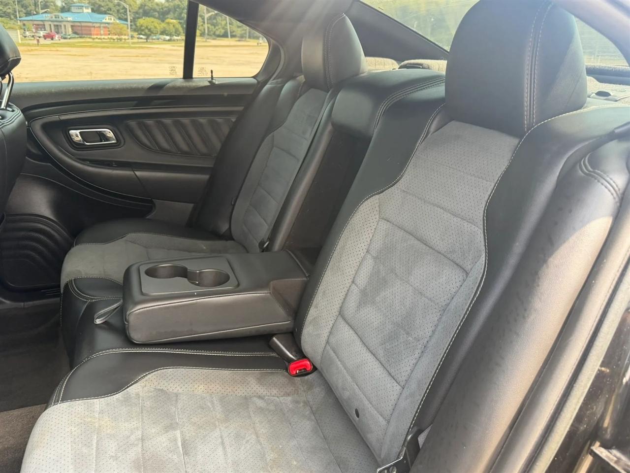 Ford Taurus 4dr Sdn SHO AWD 2014