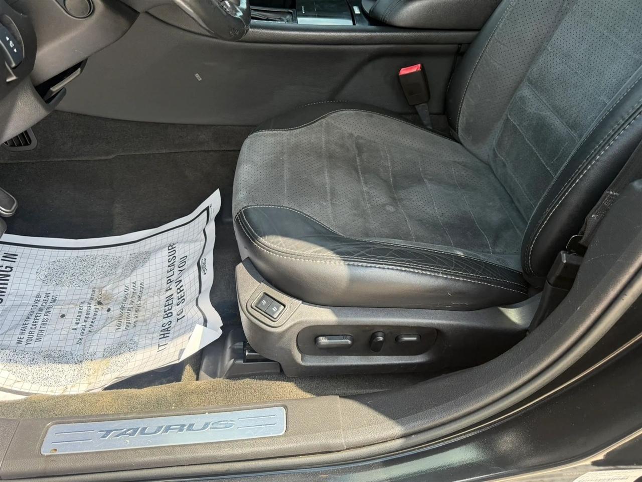 Ford Taurus 4dr Sdn SHO AWD 2014