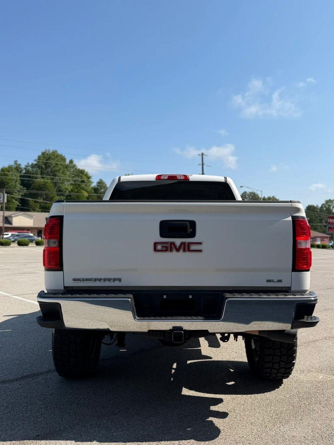 GMC Sierra 1500 4WD Crew Cab 143.5" SLE 2014
