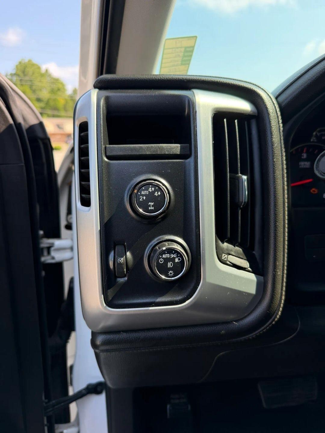 GMC Sierra 1500 4WD Crew Cab 143.5" SLE 2014