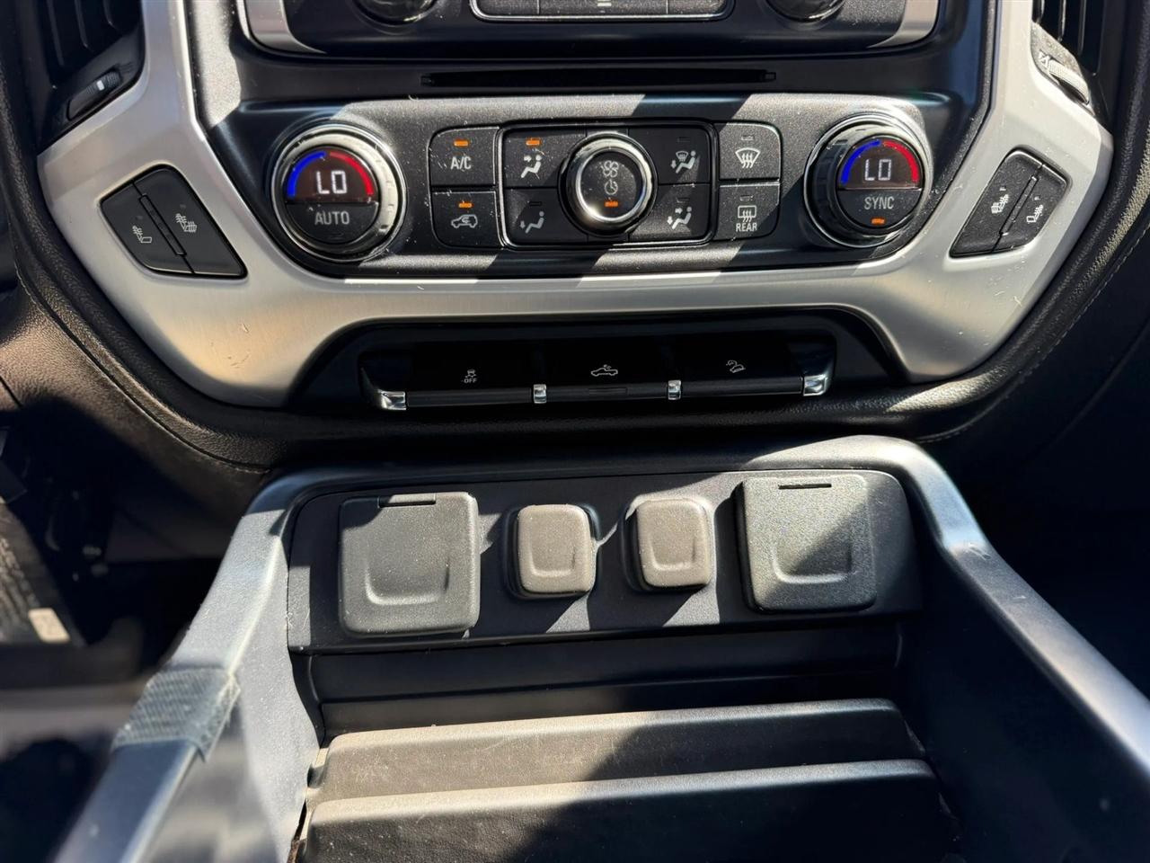 GMC Sierra 1500 4WD Crew Cab 143.5" SLE 2014