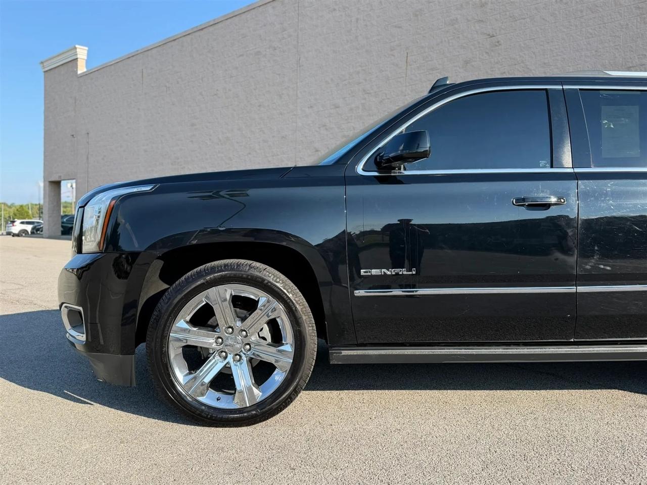 GMC Yukon XL 4WD 4dr Denali 2016