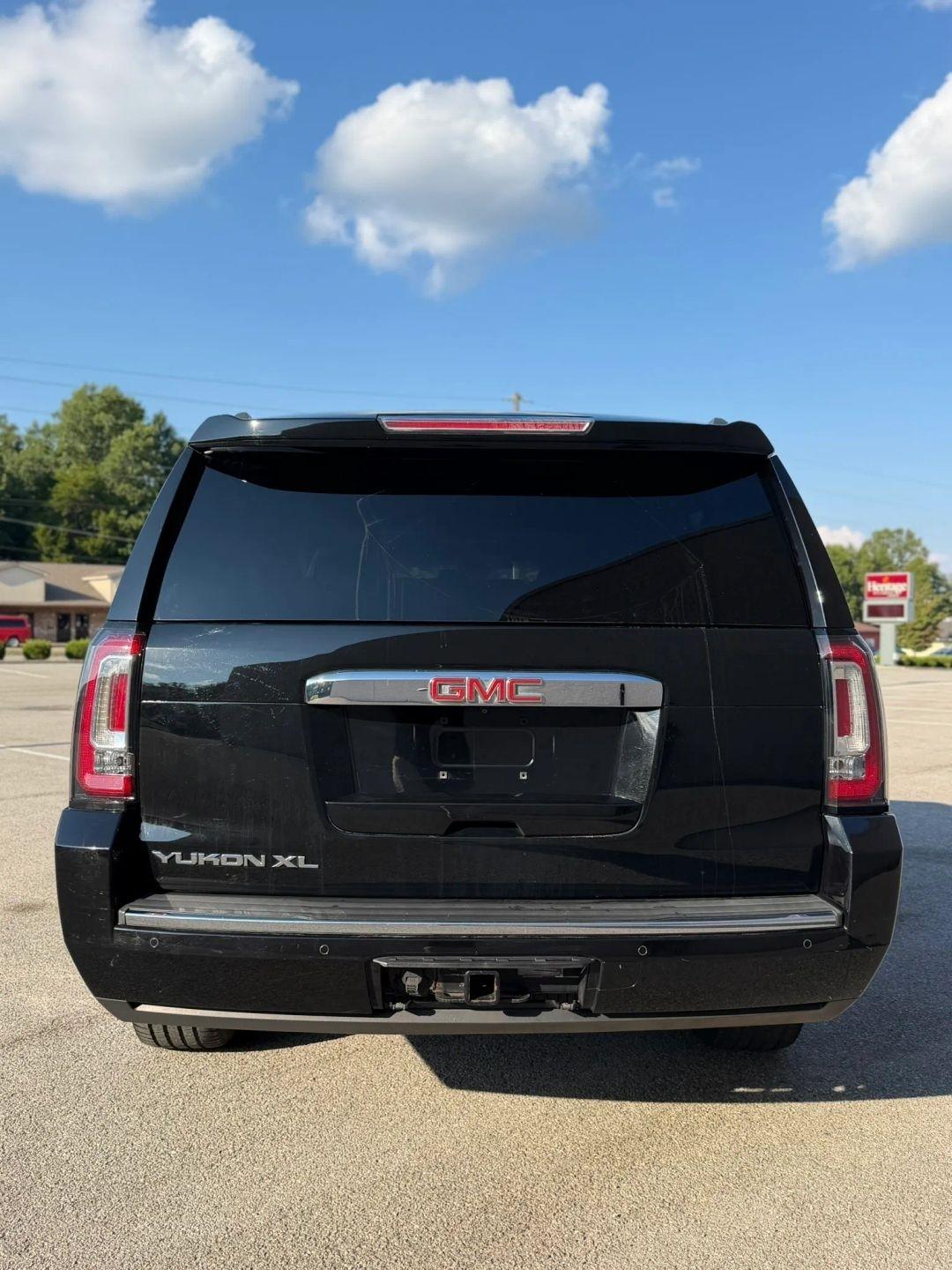 GMC Yukon XL 4WD 4dr Denali 2016