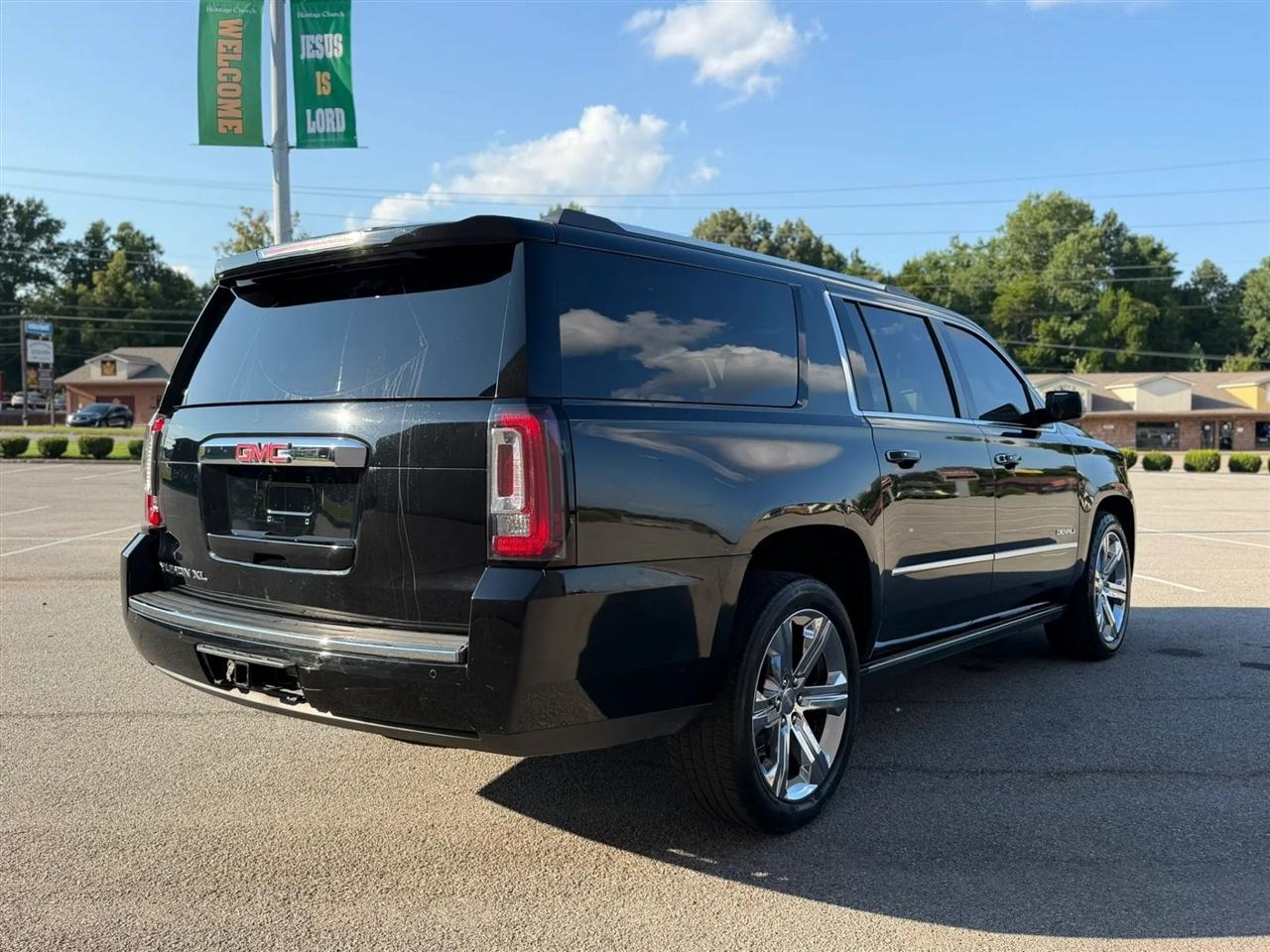 GMC Yukon XL 4WD 4dr Denali 2016