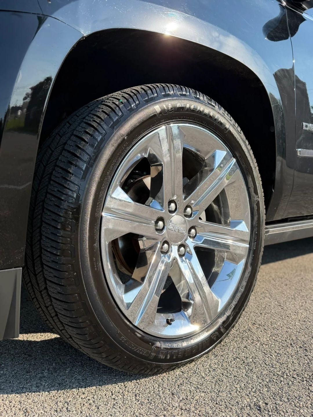 GMC Yukon XL 4WD 4dr Denali 2016