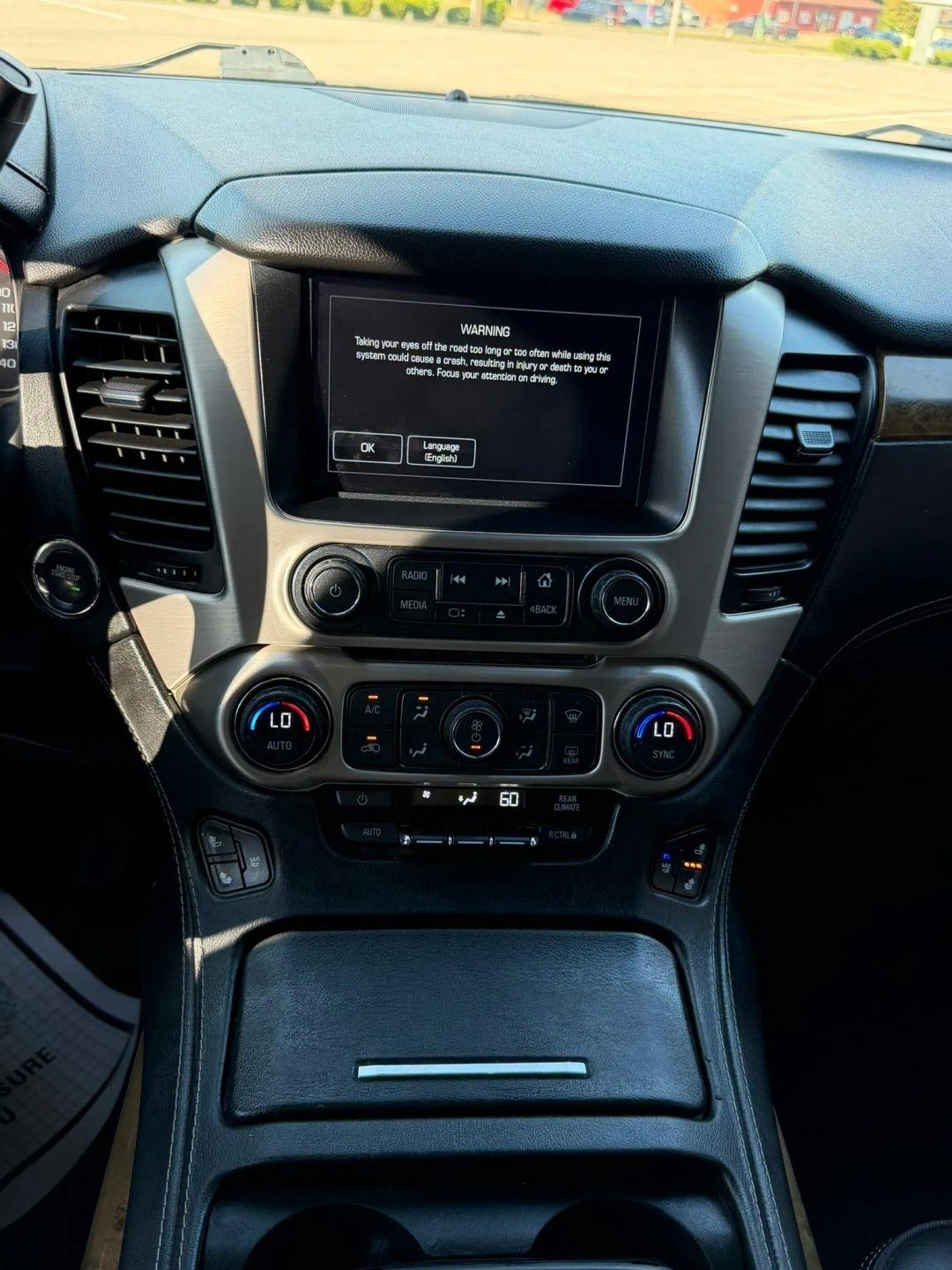 GMC Yukon XL 4WD 4dr Denali 2016