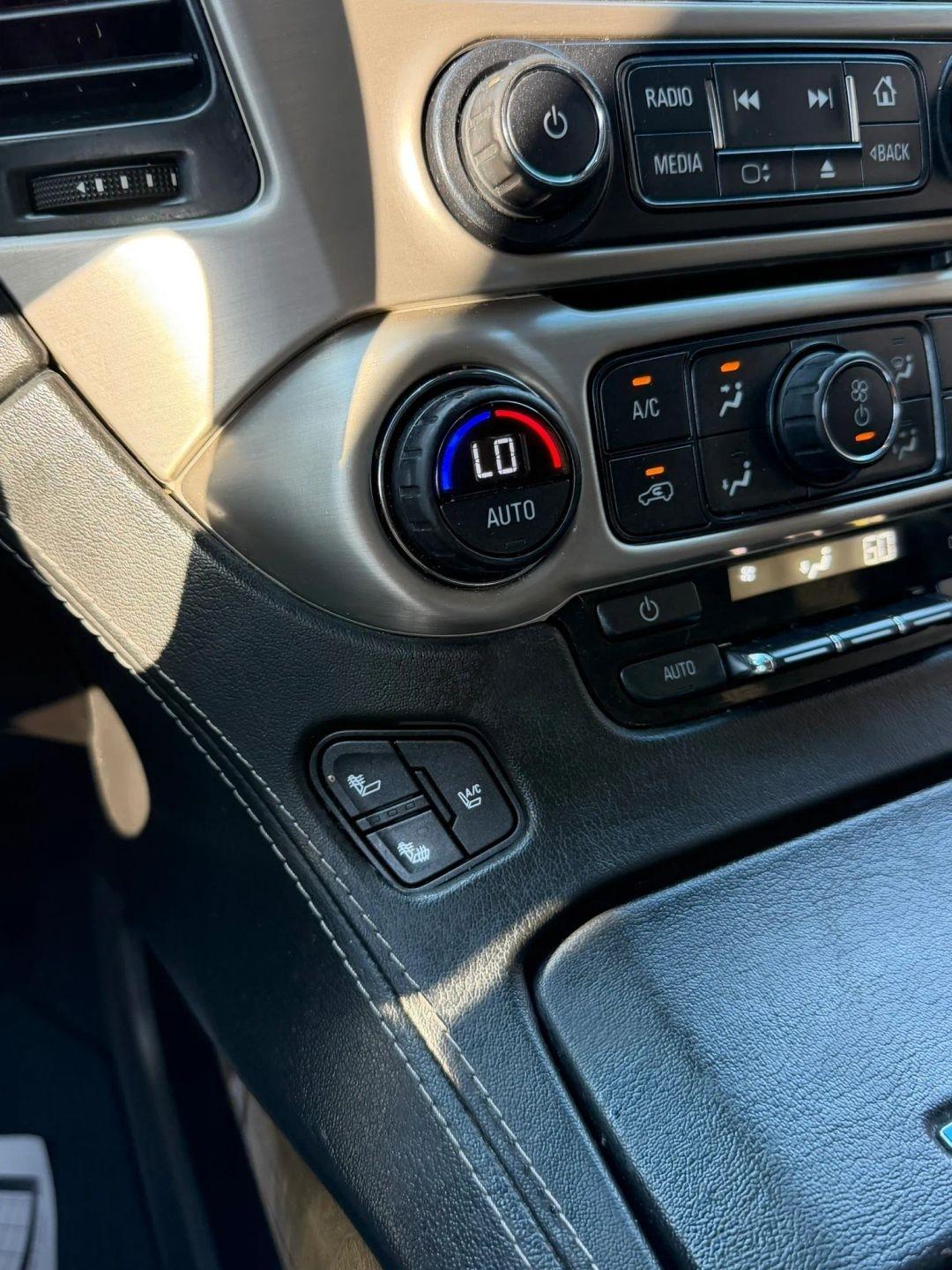 GMC Yukon XL 4WD 4dr Denali 2016