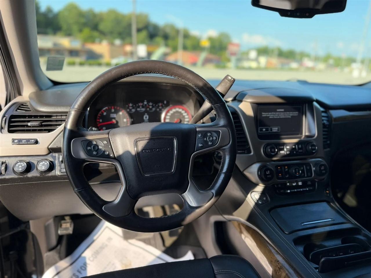 GMC Yukon XL 4WD 4dr Denali 2016