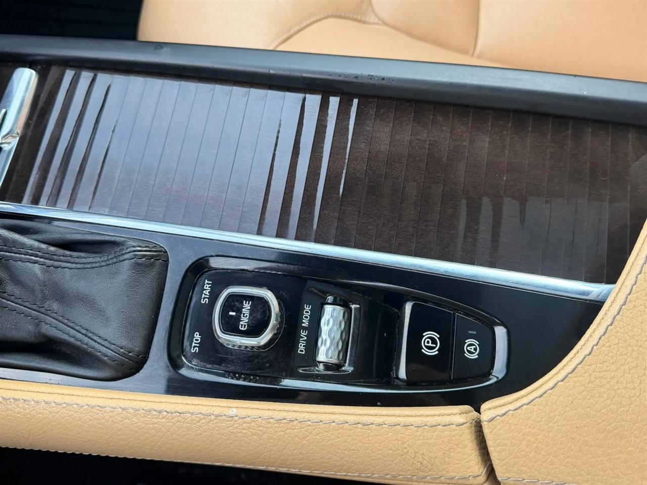 Volvo XC90 AWD 4dr T6 Momentum 2016