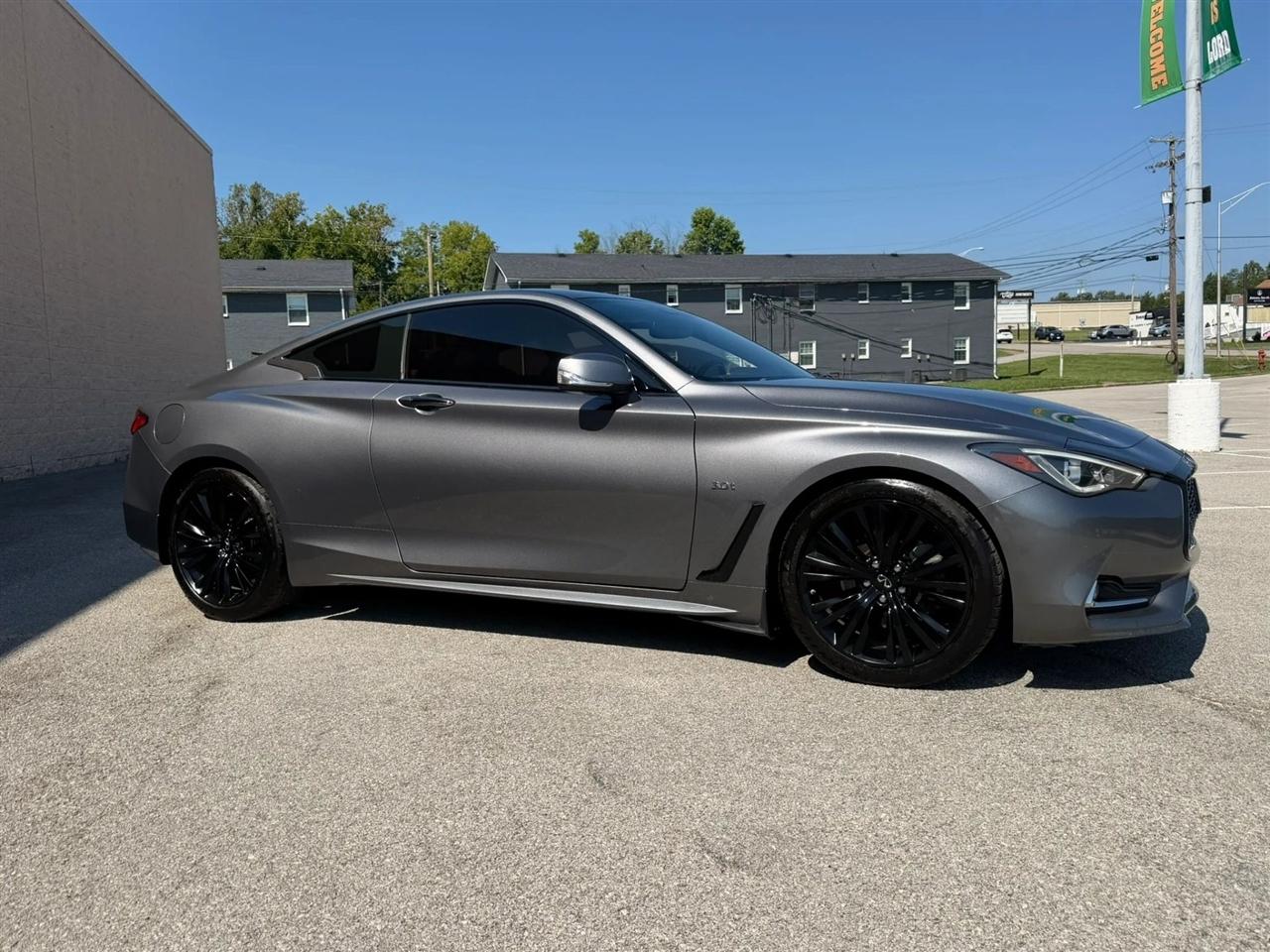 Infiniti Q60 3.0t LUXE RWD 2020