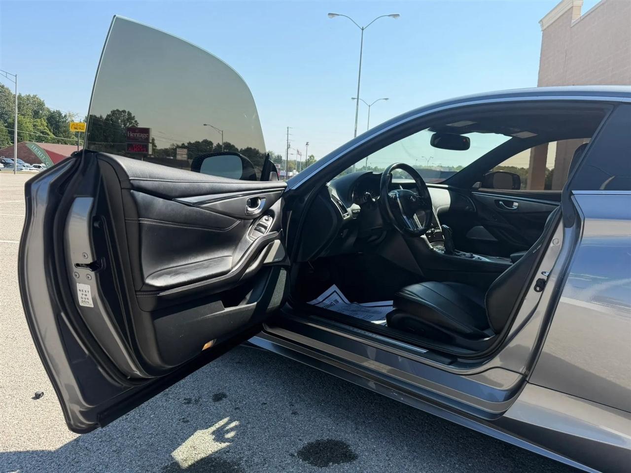 Infiniti Q60 3.0t LUXE RWD 2020