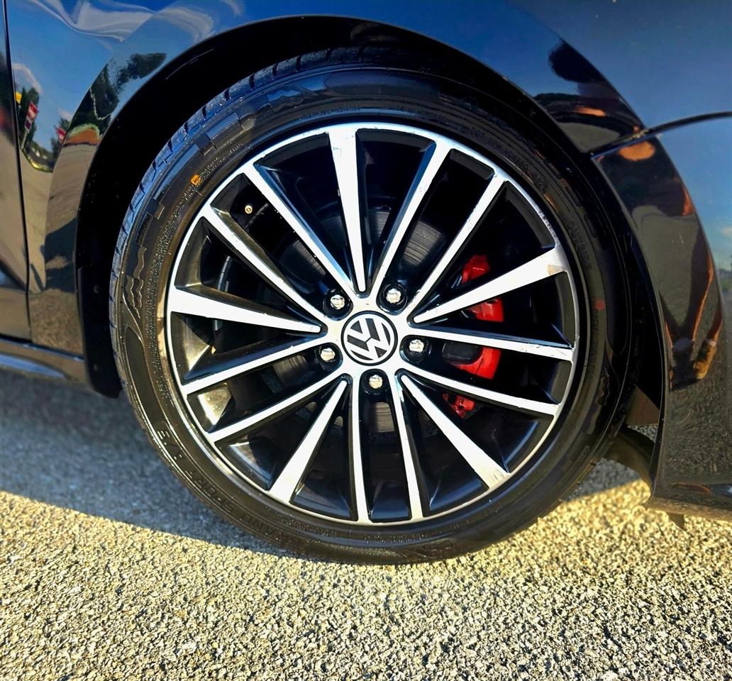 Volkswagen Jetta Sedan 4dr Auto 1.8T Sport PZEV 2016