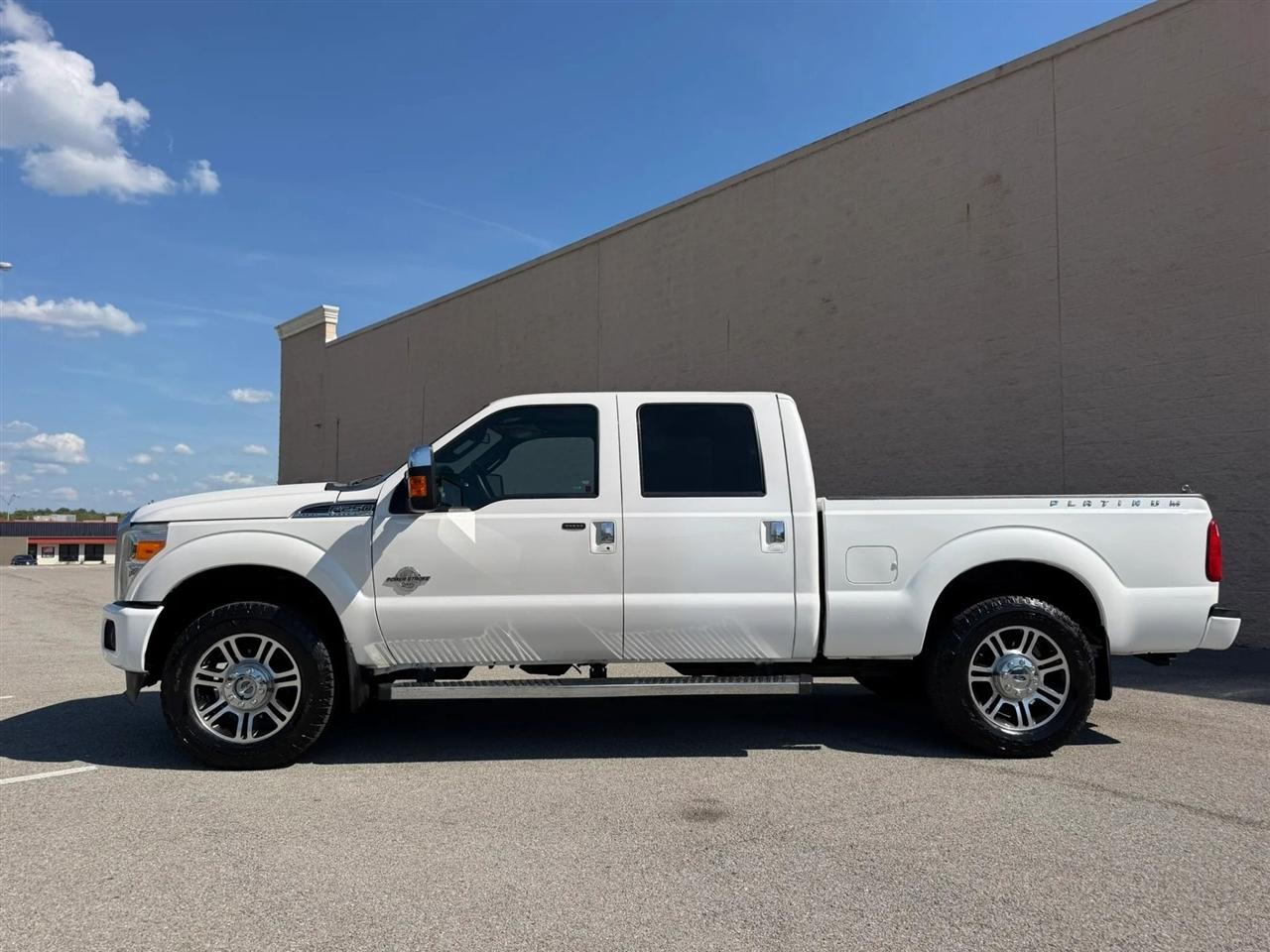 Ford Super Duty F-250 SRW 4WD Crew Cab 172" Platinum 2016