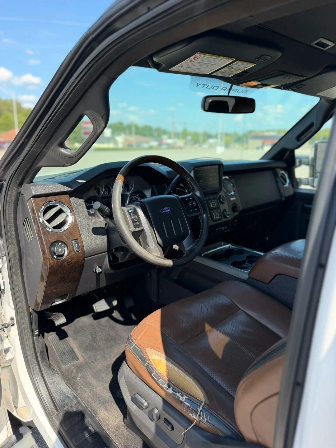 Ford Super Duty F-250 SRW 4WD Crew Cab 172" Platinum 2016
