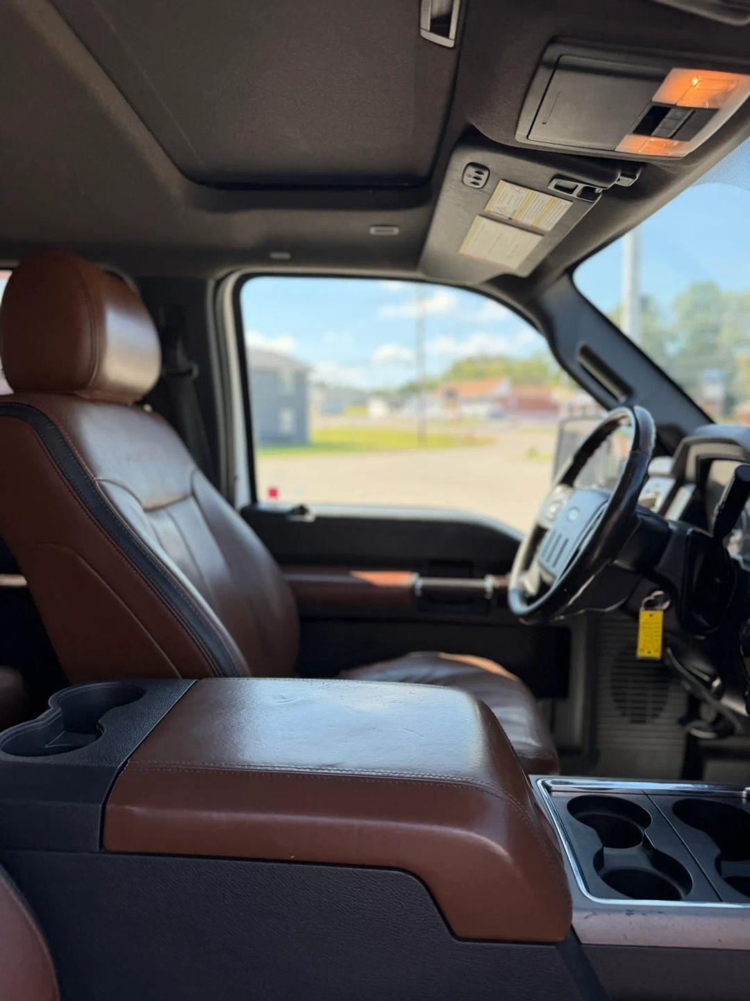 Ford Super Duty F-250 SRW 4WD Crew Cab 172" Platinum 2016