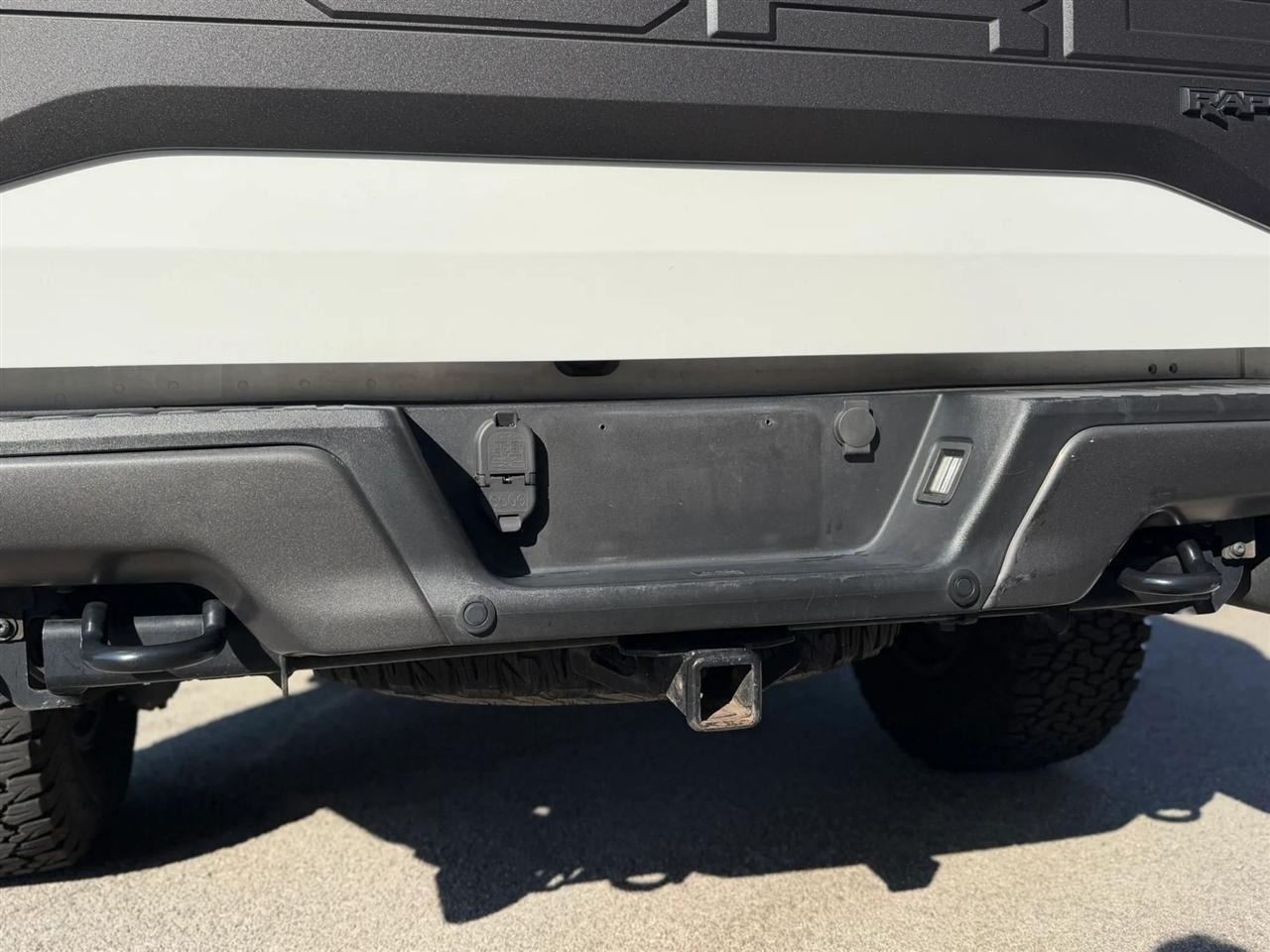 Ford F-150 Raptor 4WD SuperCrew 5.5' Box 2017