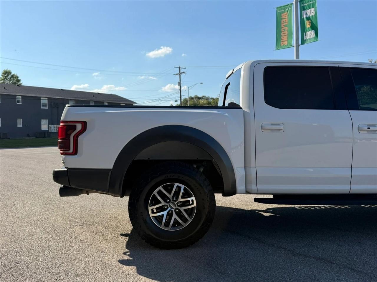 Ford F-150 Raptor 4WD SuperCrew 5.5' Box 2017