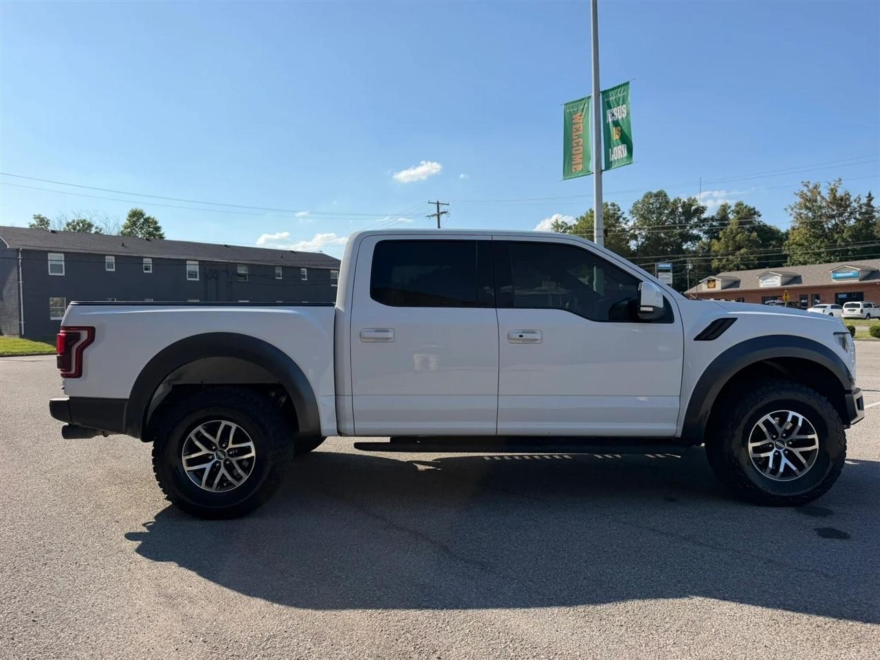 Ford F-150 Raptor 4WD SuperCrew 5.5' Box 2017