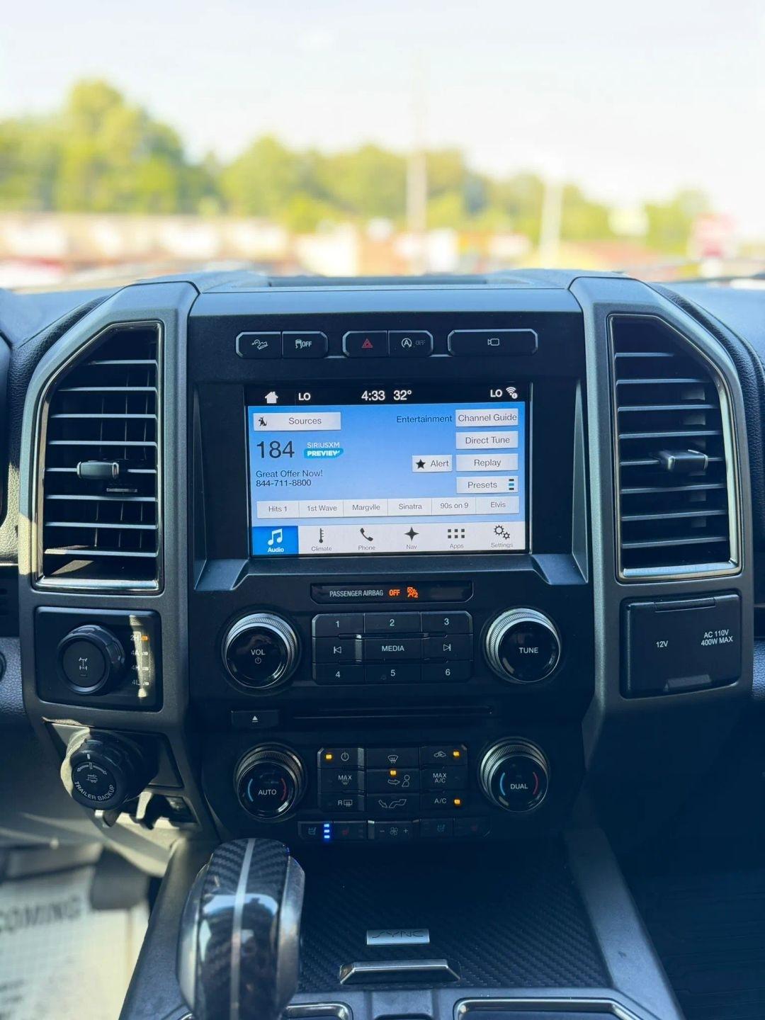 Ford F-150 Raptor 4WD SuperCrew 5.5' Box 2017