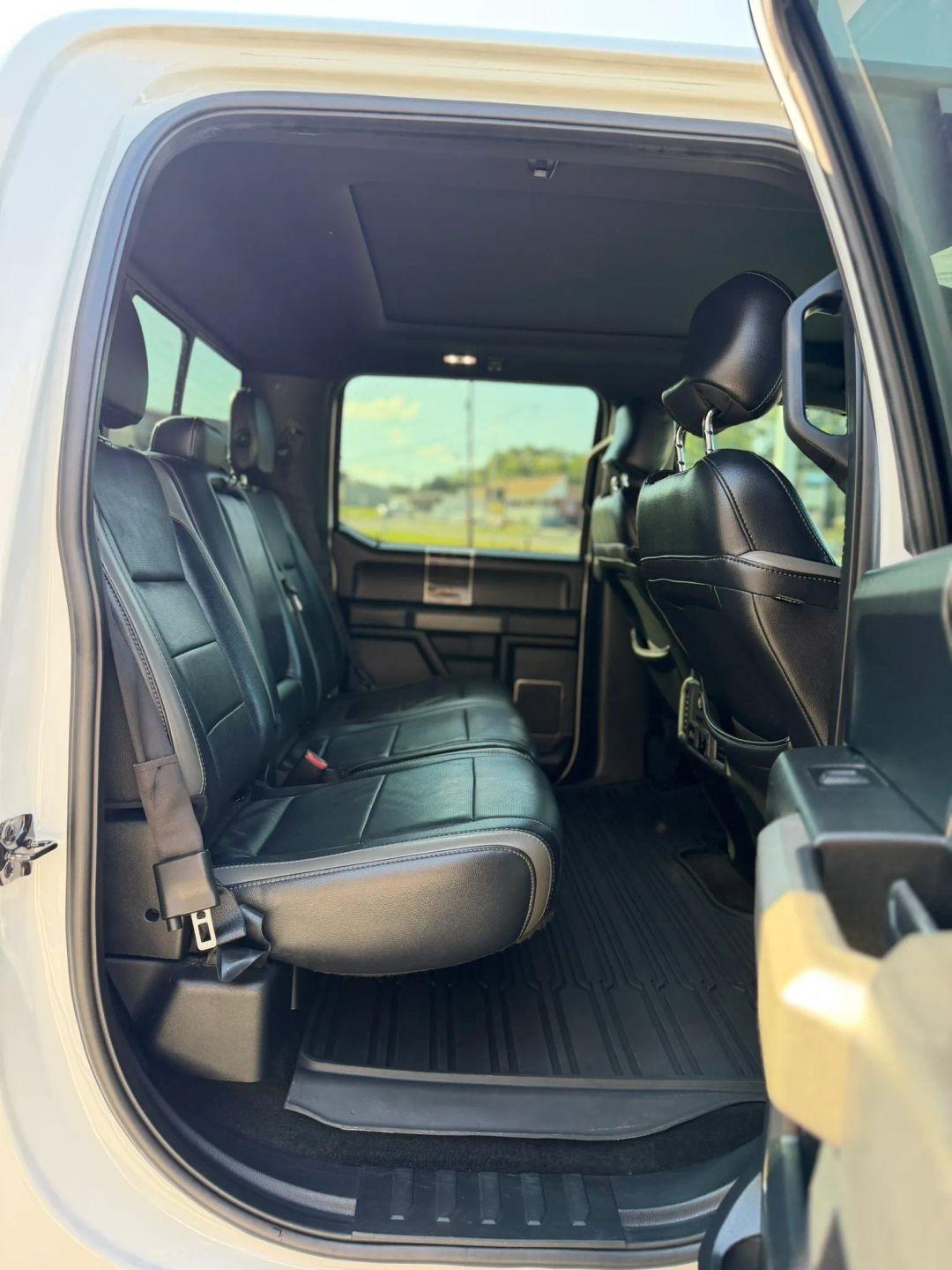 Ford F-150 Raptor 4WD SuperCrew 5.5' Box 2017