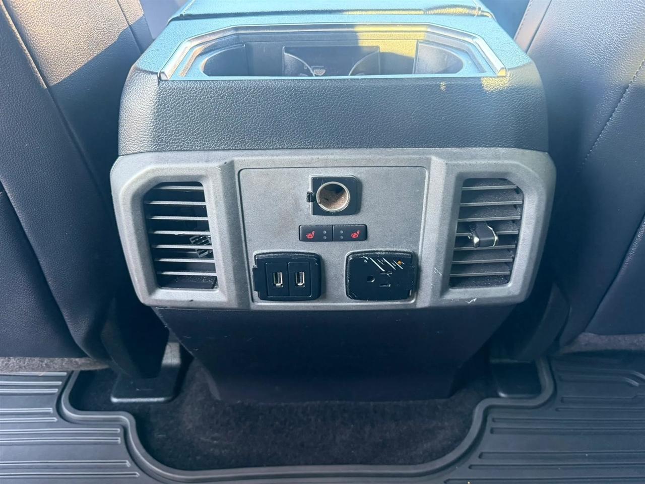 Ford F-150 Raptor 4WD SuperCrew 5.5' Box 2017